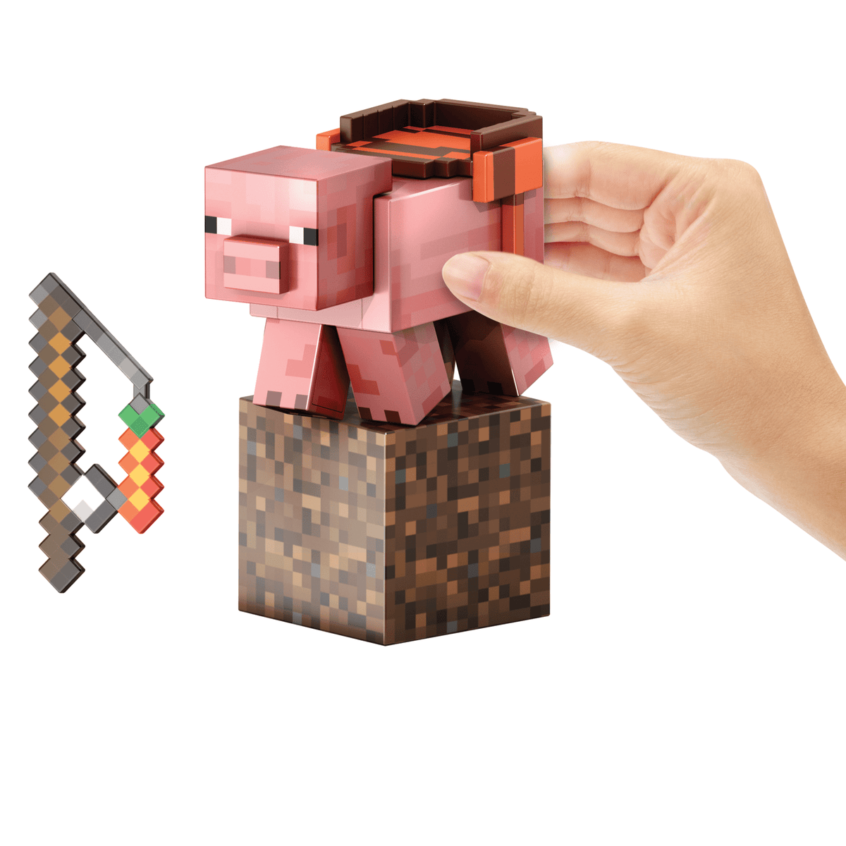 Minecraft Diamond Level Pig Action Figure, 4 Accessories, 5.5-in Collector Scale